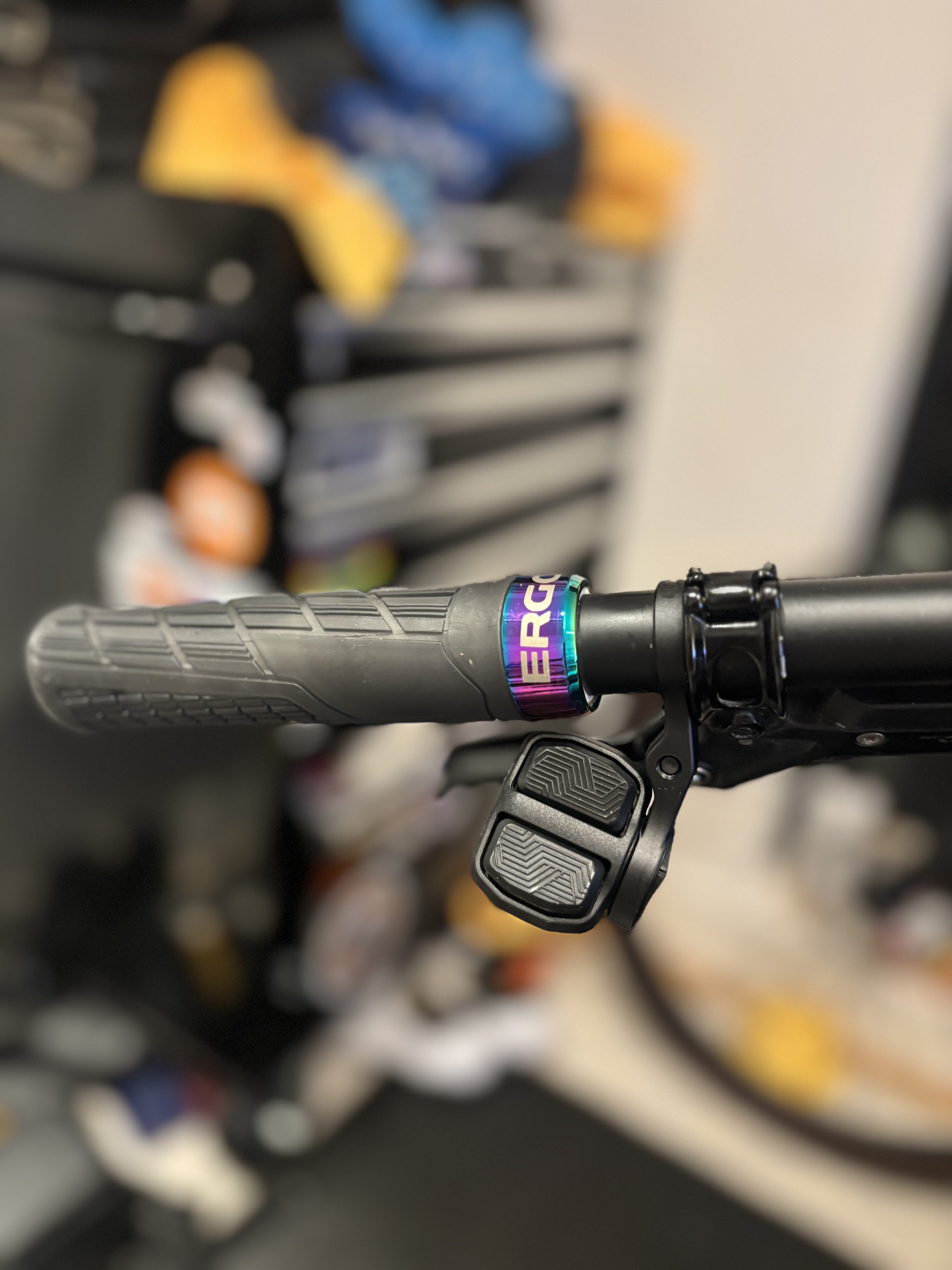 Left-side SRAM AXS Pod Controller setup