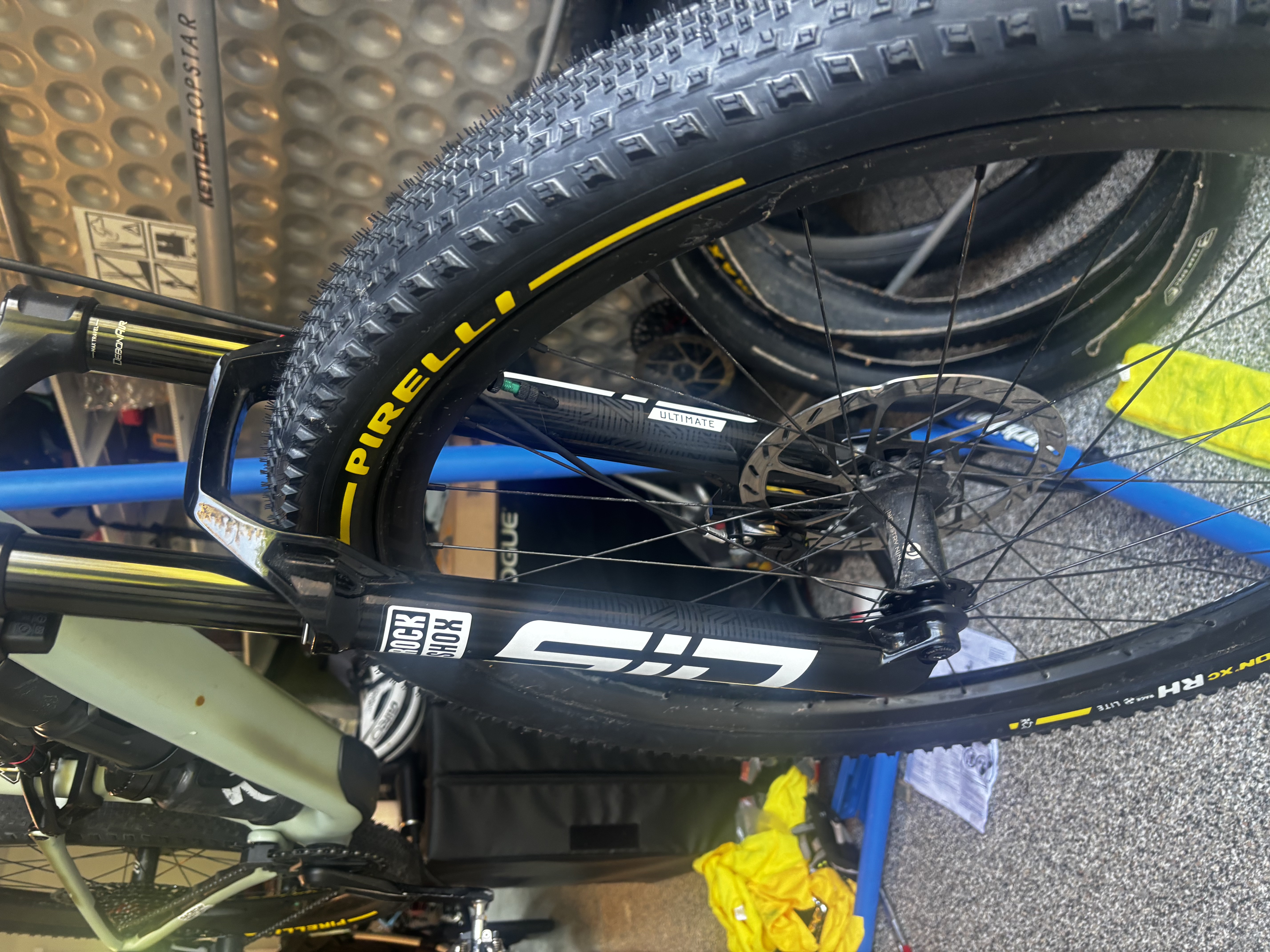Front wheel with Pirelli Scorpion XC RH Lite mounted